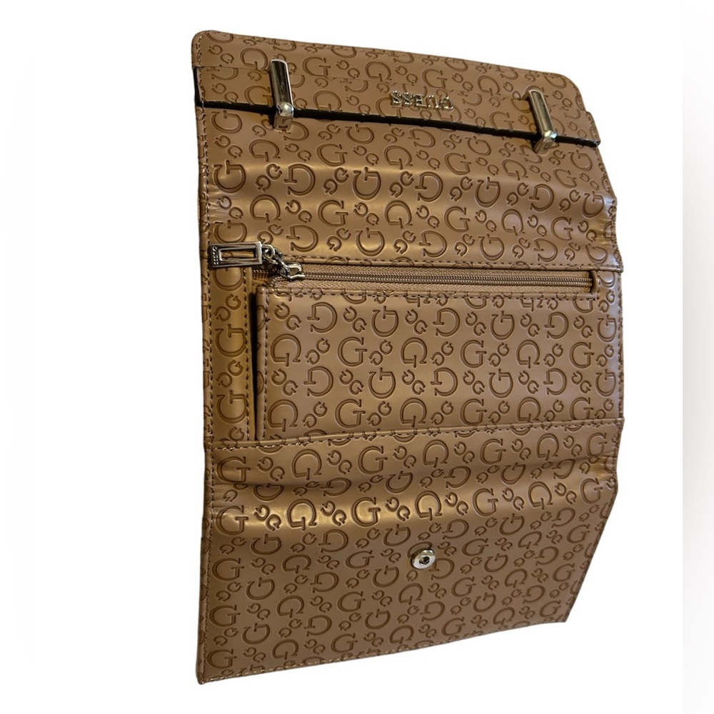 Guess Wallet - Picture 3 of 3